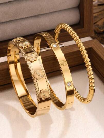 三件套18K镀金不锈钢四叶草手链，适合女士参加派对和日常佩戴，欧美风格，可个性化定制，款式大方，镶嵌奢华立方氧化锆手镯，婚礼首饰套装，送给女孩、女士、亲戚、朋友的礼物，精致的婚礼、生日、情人节礼物。