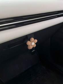 خطاف صندوق القفازات للسيارة، خطاف لاصق لصندوق القفازات، خطاف صندوق القفازات بزهرة صغيرة، خطاف تخزين للراكب الأمامي، خطاف تخزين داخلي للسيارة - متعدد الألوان - مشاهدة 3