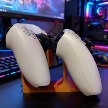 1个双游戏手柄支架，耐用塑料材质，节省空间设计，适用于PlayStation 5手柄和耳机，简约黑白配色，高品质塑料，游戏配件，紧凑设计，结构坚固，家庭娱乐视频游戏 > PlayStation 4支架套装 视频游戏 > PlayStation 4及配件 > - 彩色 - 查看 4