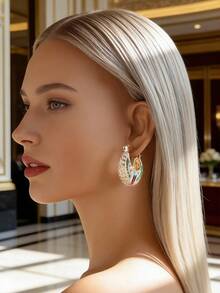 Retro Virgin Mary Earrings Hollow-Out Elegant Perfect For Women Combine Well With Any Outfit Top Gift Choice - Multicolor - View 3