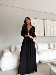 Women's Chiffon Dress With A V-Neck, Lining, Rings, And Cords At The Back. - 黑色 - 查看 1