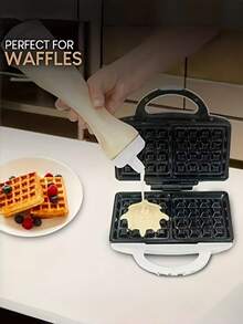 Easy Squeeze Pancake Batter Dispenser With Silicone Spout And Measurement Markings - Leak-Proof Plastic Condiment Bottle For Waffles, Salad Dressings, Etc. - Essential Kitchen Tool, Cream Dispenser, Baking