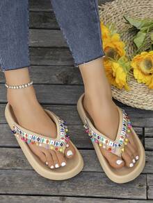 1双随机款式优雅串珠印花女士人字拖，轻便柔软鞋底，适合沙滩派对、户外夏季休闲穿着 - 卡其色 - 查看 4