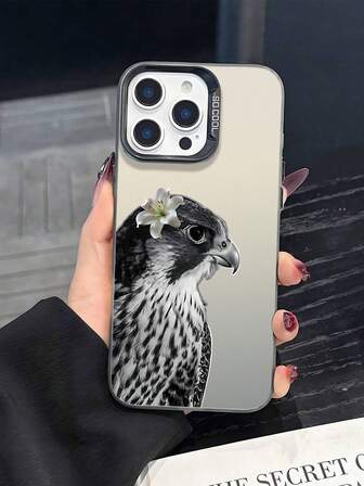 ลายพิมพ์ลายเหยี่ยว 2D, หรูหรา, ตะวันออกกลาง, เหมาะสำหรับเป็นของขวัญสำหรับเพื่อนร่วมงาน, เพื่อน, ครอบครัว, คู่รัก, วันเกิด, ฮาโลวีน, คริสต์มาส, ปีใหม่ เคสอ่อนผิวด้านเลนส์กลวงสีดำ ป้องกันฝุ่นและกันน้ำ สำหรับ 17/16/15/14/13/12/11/Pro/ProMax/X/XR/XS/XSMAX/7/8/PLUS