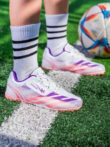 STARNOVO Zapatos de fútbol para niños, zapatos de entrenamiento de fútbol indoor de 5 a lado para niños, zapatos deportivos antideslizantes para estudiantes para uso en exteriores, 4 opciones de color (Este artículo es de talla estándar, se recomienda pedir 1 talla talla grande pequeña si su tipo de pie es delgado, y 1 talla talla grande grande si su tipo de pie es grueso) - Multicolor - Ver 5