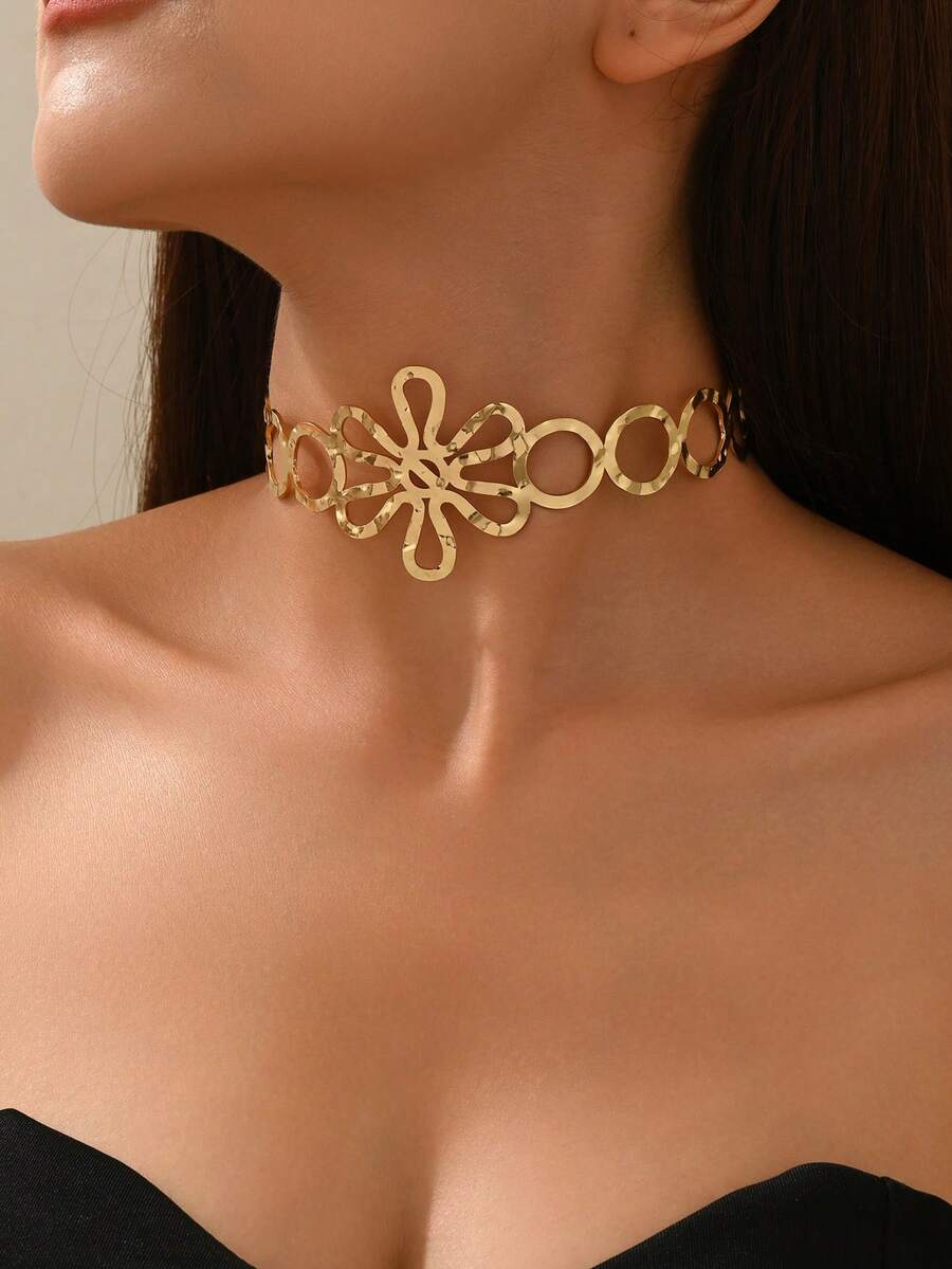 1件复古简约百搭金属镂空花朵项链，时尚创意光滑镂空花朵项链，适合女性日常、度假和正式场合佩戴。 - 金色 - 查看 1