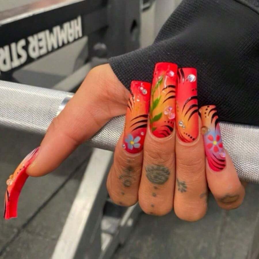 Niche Wind Long Armor Wearing Red Orange Gradual Change Flame Pattern Small Flower Diamond Decoration Embellishment Manicure - Yzaso-1186 - View 1