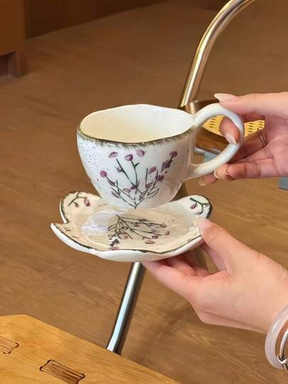 1 Set Creative Vintage Floral Hand-Painted Ceramic Coffee Cup & Saucer, Elegant Cappuccino Latte Art Cup And Dessert Plate Set, Suitable For Restaurant, Living Room, Cafe, Gathering