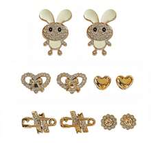 10个DIY鞋饰配件 - 闪亮兔子、字母、蝴蝶、爱心、别针、花朵装饰纽扣。非金属材质，轻盈透气，Y2K时尚百搭可爱男女通用。适用于EVA沙滩鞋、拖鞋、可拆卸鞋面，节日礼物之选。 - 彩色 - 查看 12