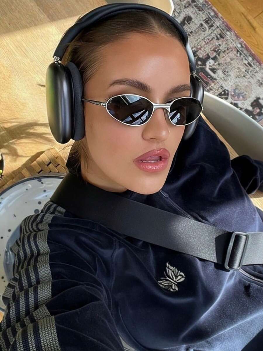 1 PC Retro Personalized Small Oval Metal Fashion Glasses Fashion Classic Decoration For Outdoor Travel Beach Vacation Eyewear Beach Accessories For Women Shades Fashionable Sunnies Elegant Outfit Family Outings Travel Vacation Holiday For Summer Beach Vacation,Outdoor,Travel