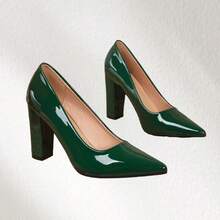 Women's Patent Leather Block Heel Pumps – Elegant Pointed-Toe High Heels For Work, Parties & Special Occasions Step Into Timeless Elegance With Our Women's Patent Leather Block Heel Pumps, The Perfect Blend Of Sophisticated Style And All-Day Comfort. Featuring A Sleek Pointed-Toe Silhouette And A Sturdy Block Heel, These Women's High Heels Offer A Flattering Lift Without Sacrificing Stability, Making Them Ideal For Long Workdays, Glamorous Evening Parties, Weddings, And Every Special Occasion In Between. Crafted From Glossy Patent Leather In A Curated Palette Of Rich Hues-Including Deep Burgundy, Vibrant Yellow, Classic Black, And Rich Green-These Pumps Add A Bold, Polished Touch To Any Outfit, Seamlessly Transitioning From Office Chic To After-Hours Glamour. - 薄荷綠 - 查看 4