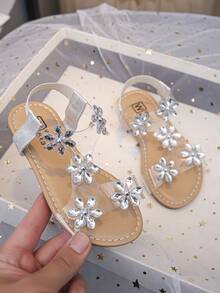 1 Pair Fashionable Shiny & Beautiful Flower Decorated Flat Sandals, Fairy Style, Perfect For Summer Wear - Silver - View 3