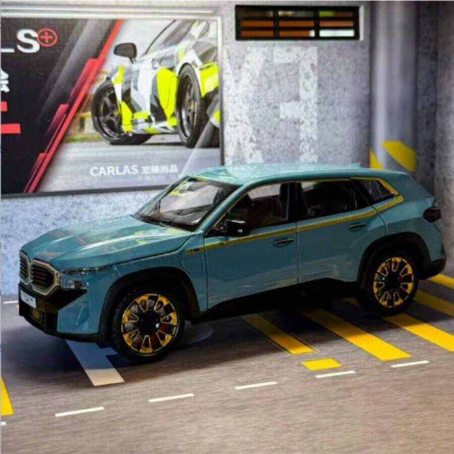 1件锌合金XM越野车玩具模型，逼真的越野车模型，配有可开启的精细车门/引擎盖、可折叠后视镜、逼真的音效、轮胎和轴承悬挂系统，是送给年轻人的完美收藏礼物，也是圣诞装饰品。 - 彩色 - 查看 1