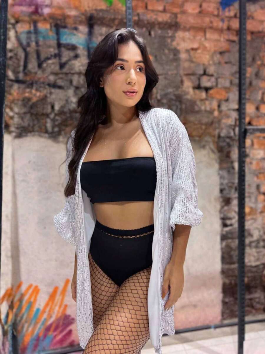 Women's Sequin Kimono For Festivals, Glittery, Metallic Blouse With Lined Sequins And Contrasting Detail - 白色 - 查看 1