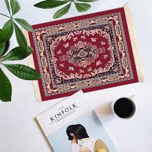 وسادة فأر صغيرة مضفرة بنمط السجاد الرجعي، وسادة فأر للكمبيوتر المحمول والكوب مع شرابات، ديكور مكتبي منزلي، وسادة كوب، زخرفة دمية، وسادة طاولة منزلية/مكتبية، قاعدة كوب