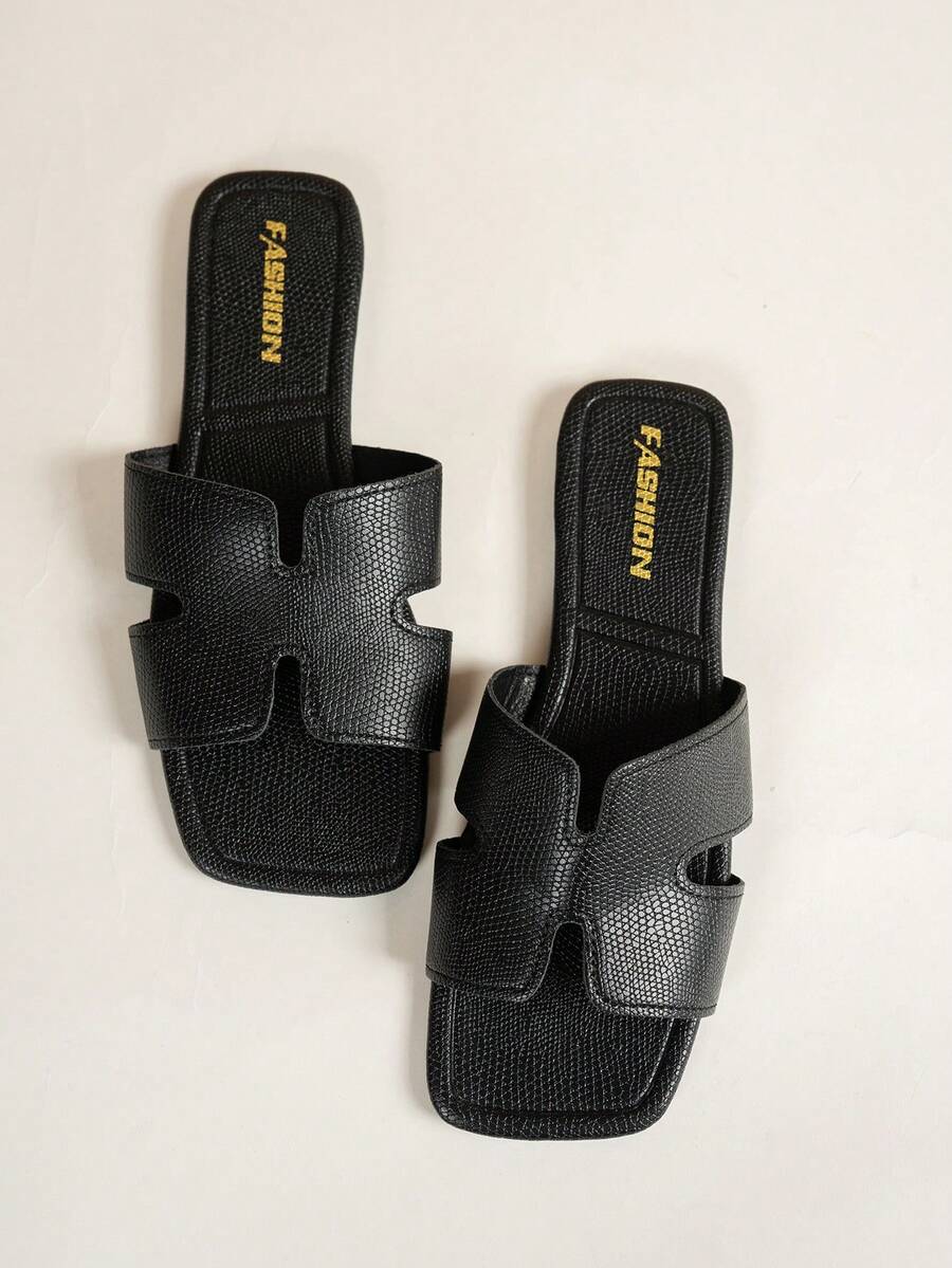 Sandalias planas para adolescentes/niñas, pantuflas planas ligeras y antideslizantes de PU con punta cuadrada, resistentes al desgaste, de moda popular europea y americana para resort y playa, primavera/verano - Negro - Ver 1