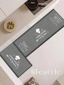 【热销！！！】1片装软橡胶厨房地垫，3.5毫米厚，灰色条纹卡通厨房用具图案，吸水性强，可自行裁剪以适应厨房大小，表面为织物材质，中间层为海绵层，底部为橡胶层，适用于厨房地毯、厨房装饰、婚礼装饰、家居装饰、浴室地垫、玄关地垫、洗衣房地垫、走廊地毯、客厅地垫等。