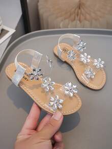 1 Pair Fashionable Shiny & Beautiful Flower Decorated Flat Sandals, Fairy Style, Perfect For Summer Wear - Silver - View 6
