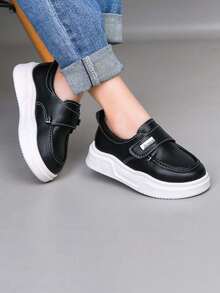 1 Pair Unisex Retro Style Flat Casual Sneakers, Non-Slip Durable Toddler Walking Shoes, Fashion Versatile Children Canvas Shoes, Suitable For Spring, Summer, Autumn, Winter - Black - View 1