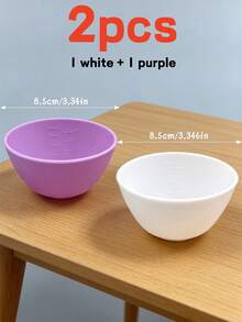 1个DIY面膜搅拌碗，带有精确的刻度标记，方便混合面膜粉，是制作定制面膜的理想工具。采用耐用柔软的橡胶材料制成，不易损坏。