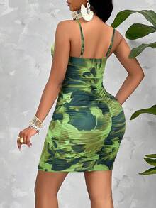 扭结扎染印花裹身荷叶边修身连衣裙（随机图案） - 軍綠色 - 查看 2