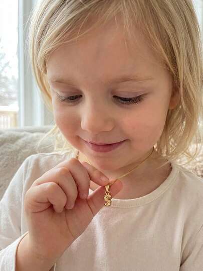 1pc Fashionable Gold Stainless Steel Smooth Bubble Letter Pendant Necklace, Party Decoration & Daily Travel Accessory