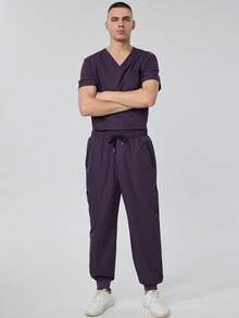 cimmuovere Parte superior de manga corta con cuello en V y múltiples bolsillos, y pantalones lisos de pijama médico para hombres. Uniforme de enfermería para dentistas, personal de salud, veterinarios y laboratorios - Morado - Ver 7