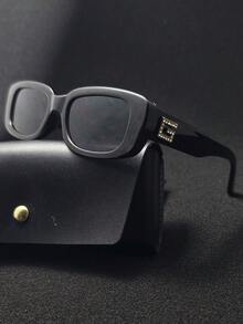 Black Frame/all Gray/19 Diamonds G Lettering