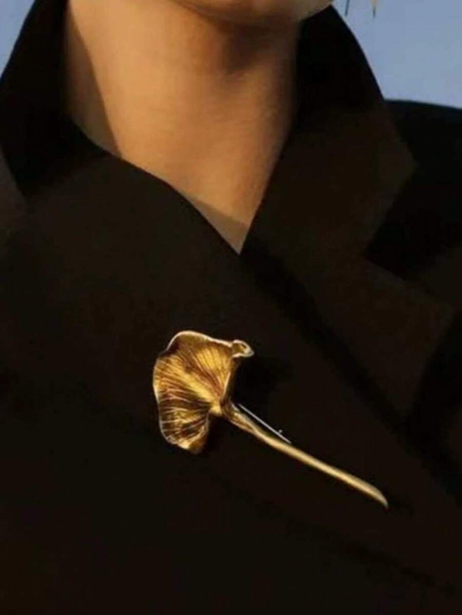 1枚不对称褶皱超大银杏叶胸针，复古优雅简约金属胸针，女士束腰时尚连衣裙外套配饰，简约衬衫配饰 - 彩色 - 查看 1