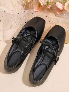 HFSHUNXY 2026 Sapatilhas Mary Jane Femininas Elegantes de Outono/Inverno, Bico Quadrado Preto, Versáteis para o Dia a Dia, Moda Elegante, Minimalista Casual, Adequadas para Compras, Encontros, Festas, Banquetes, Dia dos Namorados, Fivela de Tira Única com Laço - Preto - Visão 4
