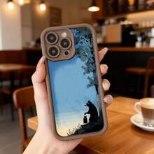 Funda para teléfono con diseño de oso sentado bajo árbol azul y cielo claro color negro para uso diario en cafeterías y espacios exteriores,Aplicable a los teléfonos de la serie Apple y Galaxy - Café integral - Ver 7