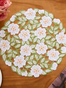 1/2/4/6pcs Simple White Flower Embroidered Placemats, Countryside Style Kitchen Dining Table Decor Mats, Non-Slip Coasters For Holiday Parties, Birthdays, Weddings, Dinners, Office Desks, Coffee Tables, Home Decor, All Seasons - Green - View 3