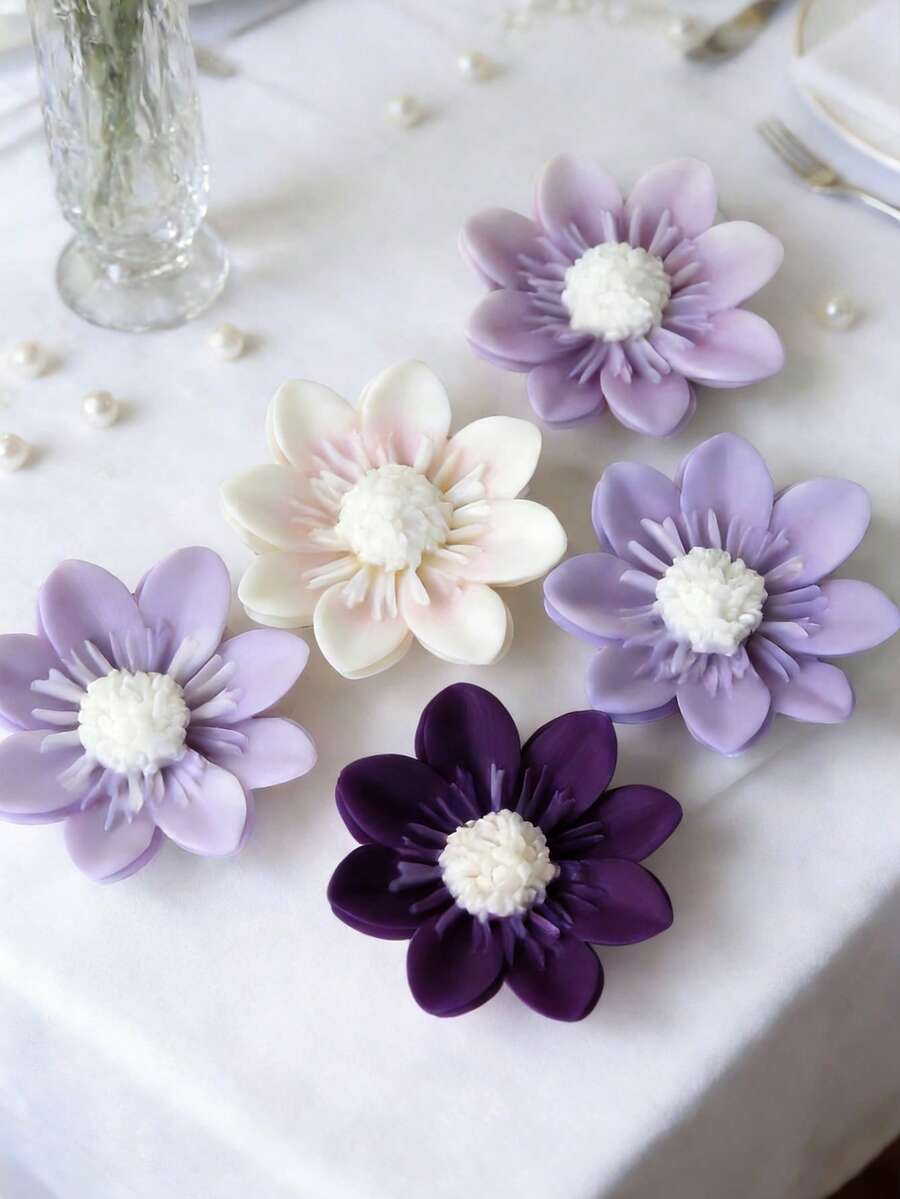 1pc Elegant Asymmetric Flower Candle Silicone Mold - Easy To Clean/Multipurpose, Suitable For Making Soap/Plaster, DIY Home Decor And Craft Gift Molds - White - View 1