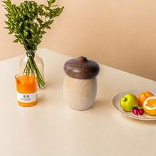 Walnut Wood Toothpick Holder, Creative, Cute Cartoon Acorn Toothpick Jar, Portable And Simple Toothpick Storage Box.