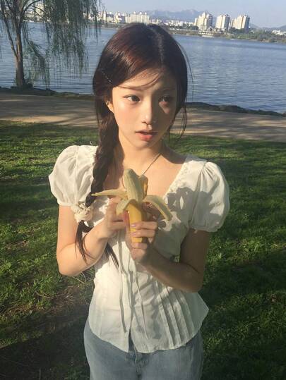 甜美圆领蝴蝶结腰部荷叶边短袖女式白色夏季衬衫