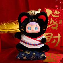 Samuel盲盒收藏版招财猫毛绒公仔，生日、情人节、圣诞节、节日礼物，ABS硬质脸部材质，无填充物 - 彩色 - 查看 7