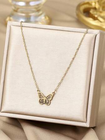 1 pieza Collar con colgante de esqueleto de mariposa 3D, cadena minimalista de acero inoxidable dorado a la moda, collar de mariposa delicado, joyería de acero inoxidable, accesorio para fiestas y uso diario de mujeres, regalo del Día de la Madre