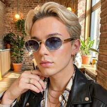 Óculos de Sol Feminino Oval Ilook Casual Chic Dourado com Preto Conforto e Estilo - Marinho com Dourado - Visão 1