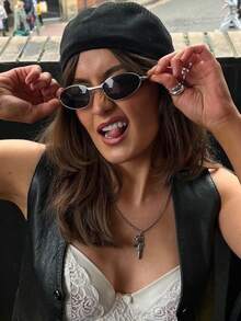 1 PC Retro Personalized Small Oval Metal Fashion Glasses Fashion Classic Decoration For Outdoor Travel Beach Vacation Eyewear Beach Accessories For Women Shades Fashionable Sunnies Elegant Outfit Family Outings Travel Vacation Holiday For Summer Beach Vacation,Outdoor,Travel