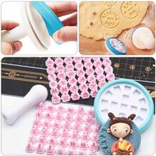 一套DIY创意字母饼干压花模具。您可以自己定制饼干、蛋糕和甜点模具。适合在节日和周年纪念日制作甜点和蛋糕压花印章。 - 彩色 - 查看 5