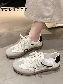 Women's Flat Casual Sneakers, Lightweight And Comfortable - Red and White - View 3