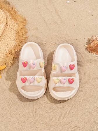 1 Pair Kids Colorful Heart Shaped Summer Fashion Beach Slippers, Cute Cartoon Indoor Non-Slip Thick Sole Sandals For Girls