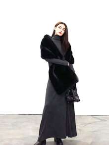 1件装女士黑色长款人造毛皮披肩，白色蓬松长款加大码新娘披肩，开襟毛皮披肩，冬季保暖人造毛皮新娘披肩，适合婚礼、宴会、正式派对，优雅复古浪漫时尚奢华 - 黑色 - 查看 1