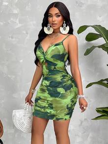 扭结扎染印花裹身荷叶边修身连衣裙（随机图案） - 軍綠色 - 查看 6