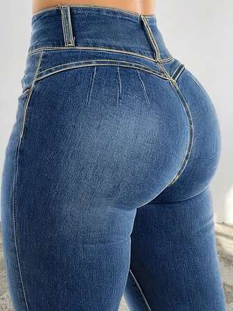 女士加大码水洗修身牛仔裤，秋冬时尚，舒适休闲，收腹提臀，弹力牛仔裤