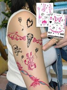 两张大尺寸人体彩绘临时纹身贴纸，男女皆宜，Y2K未来主义风格，图案包括链条、心形、火焰、蝴蝶、骷髅和吉他。防水假纹身，可持续2-5天，可贴于手指、手掌、手臂、颈部、胸部、腰部、腿部和脚踝。是派对、送礼、音乐节、摇滚音乐会和旅行的完美之选。 - 彩色 - 查看 12