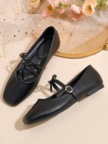 HFSHUNXY 2026 Sapatilhas Mary Jane Femininas Elegantes de Outono/Inverno, Bico Quadrado Preto, Versáteis para o Dia a Dia, Moda Elegante, Minimalista Casual, Adequadas para Compras, Encontros, Festas, Banquetes, Dia dos Namorados, Fivela de Tira Única com Laço - Preto - Visão 13
