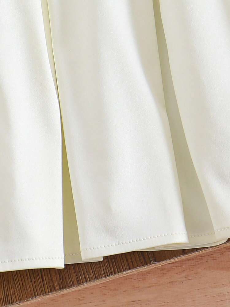 Đầm cho bé gái 6-7 tuổi: Kiểu dáng thanh lịch, đơn giản, có cổ, tay phồng, cài cúc hình trái tim, dáng chữ A, phù hợp cho các bữa tiệc, đi mua sắm và mặc hàng ngày. - Màu be - Xem 3