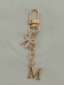 1个白色优雅蝴蝶结字母钥匙扣，大写字母A-Z钥匙圈吊坠，适用于包包、背包和车钥匙 - 彩色 - 查看 8