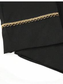 A Long Men's Arabian Robe With A Standing Collar The Fabric Is Skin Friendly And Soft, Suitable For Daily Occasions Such As Eid Al Fitr, Ramadan, Weddings, Etc